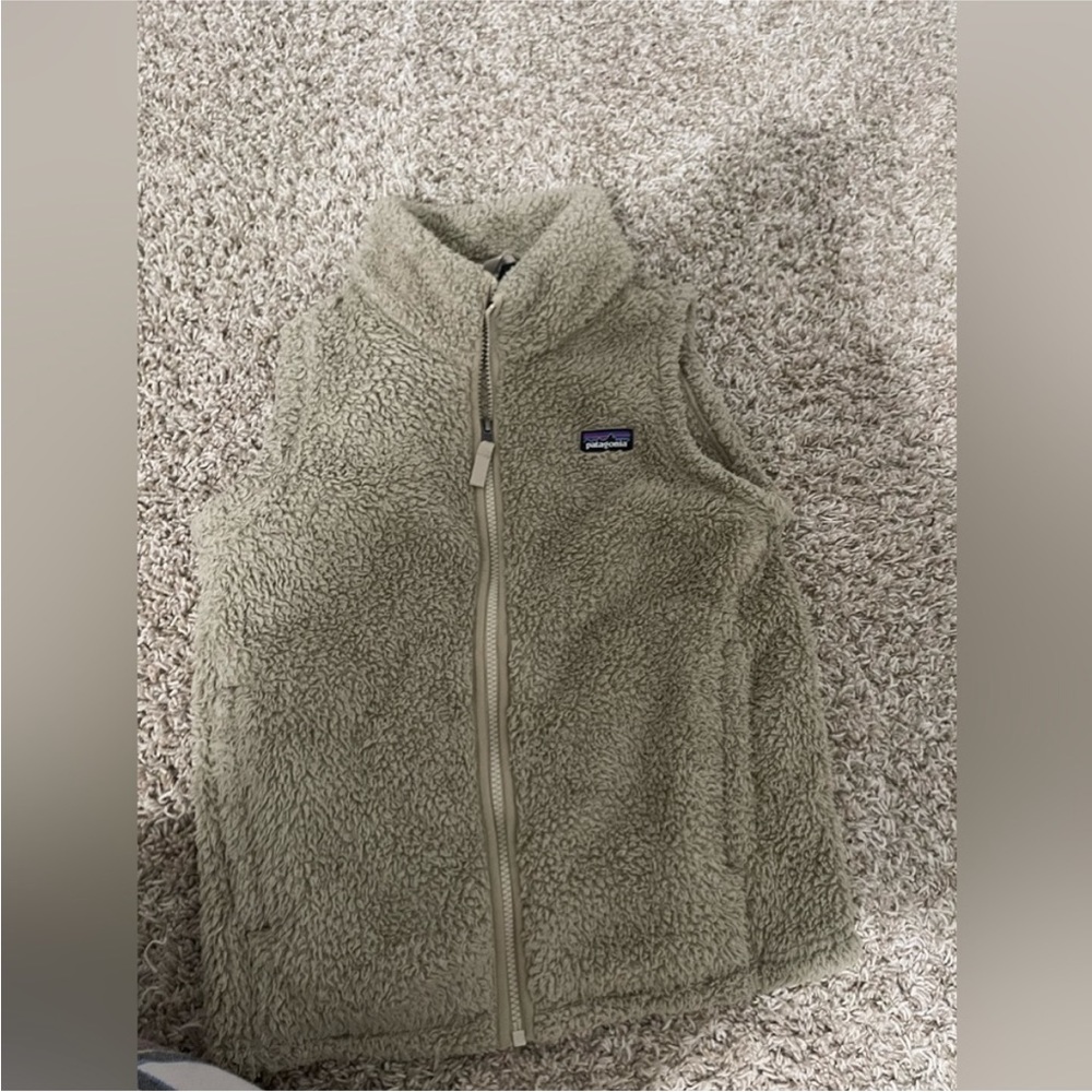 Patagonia vest, x-large (kids). Fits like xsmall woman